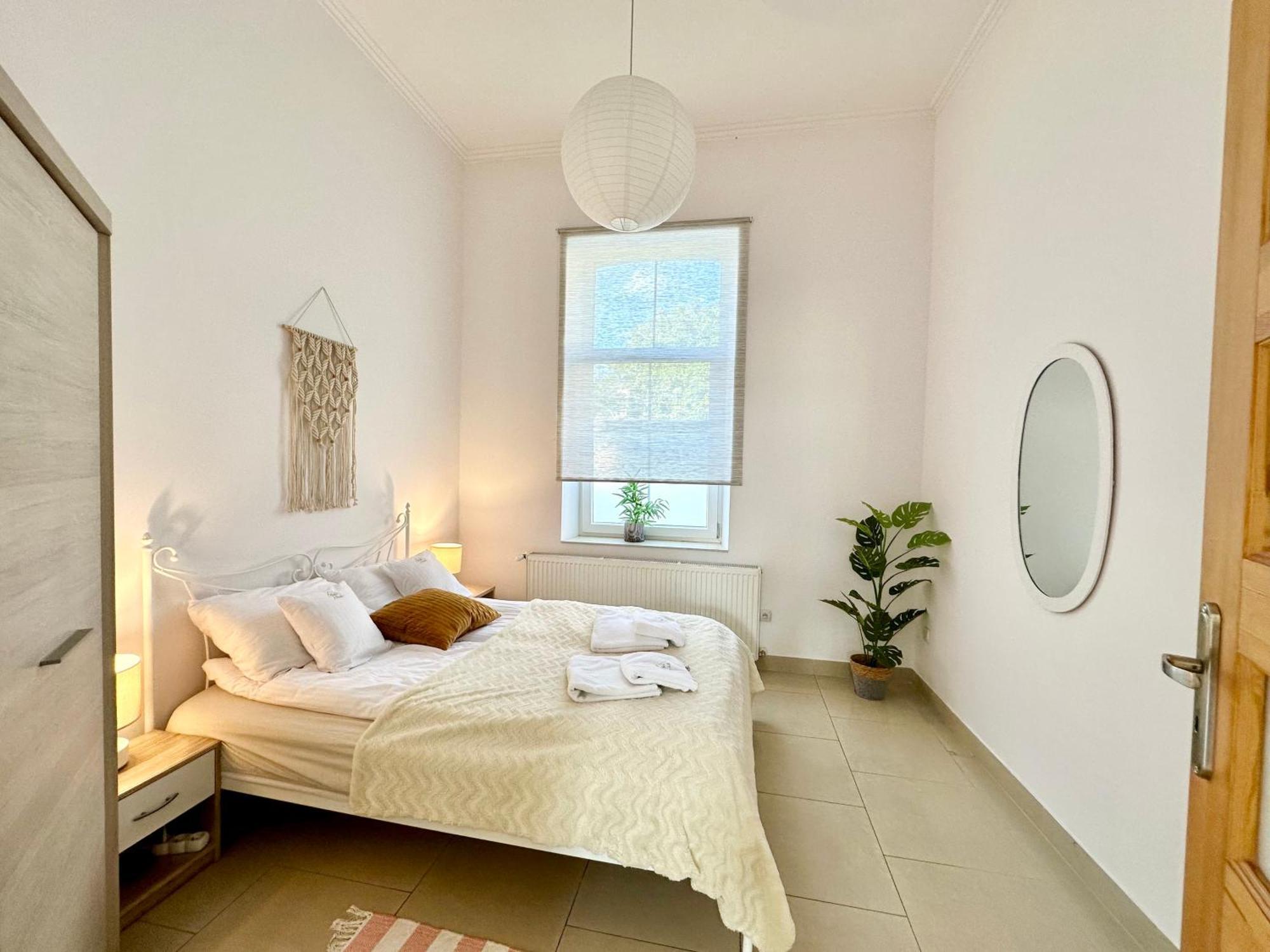 Komfortowy Apartament Z Tarasem W Poblizu Jeziora I Gor Sowich Биелава Екстериор снимка